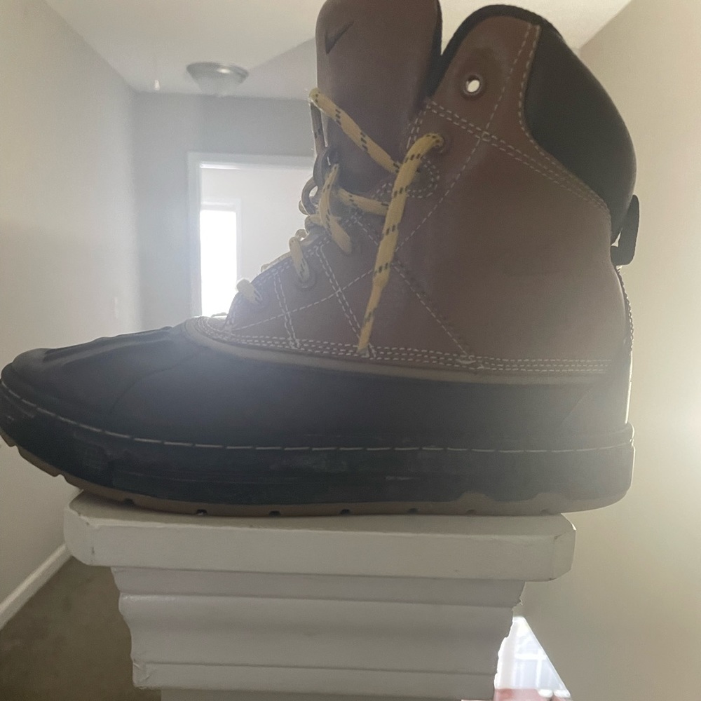 Nike 5 Y retro boots! Great condition !